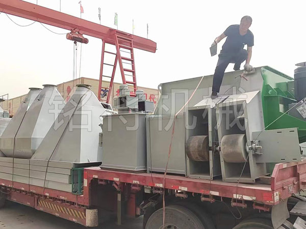 4方雙軸噸包包裝生產(chǎn)線發(fā)往山西晉中 4方雙軸噸包包裝生產(chǎn)線發(fā)往山西晉中